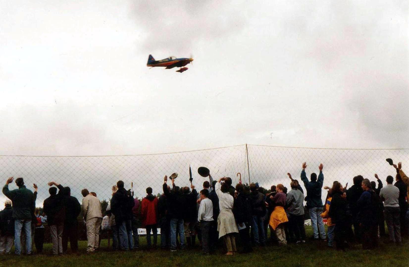 2001 Manntragende Flugshow am Flugtag Liestal 2001